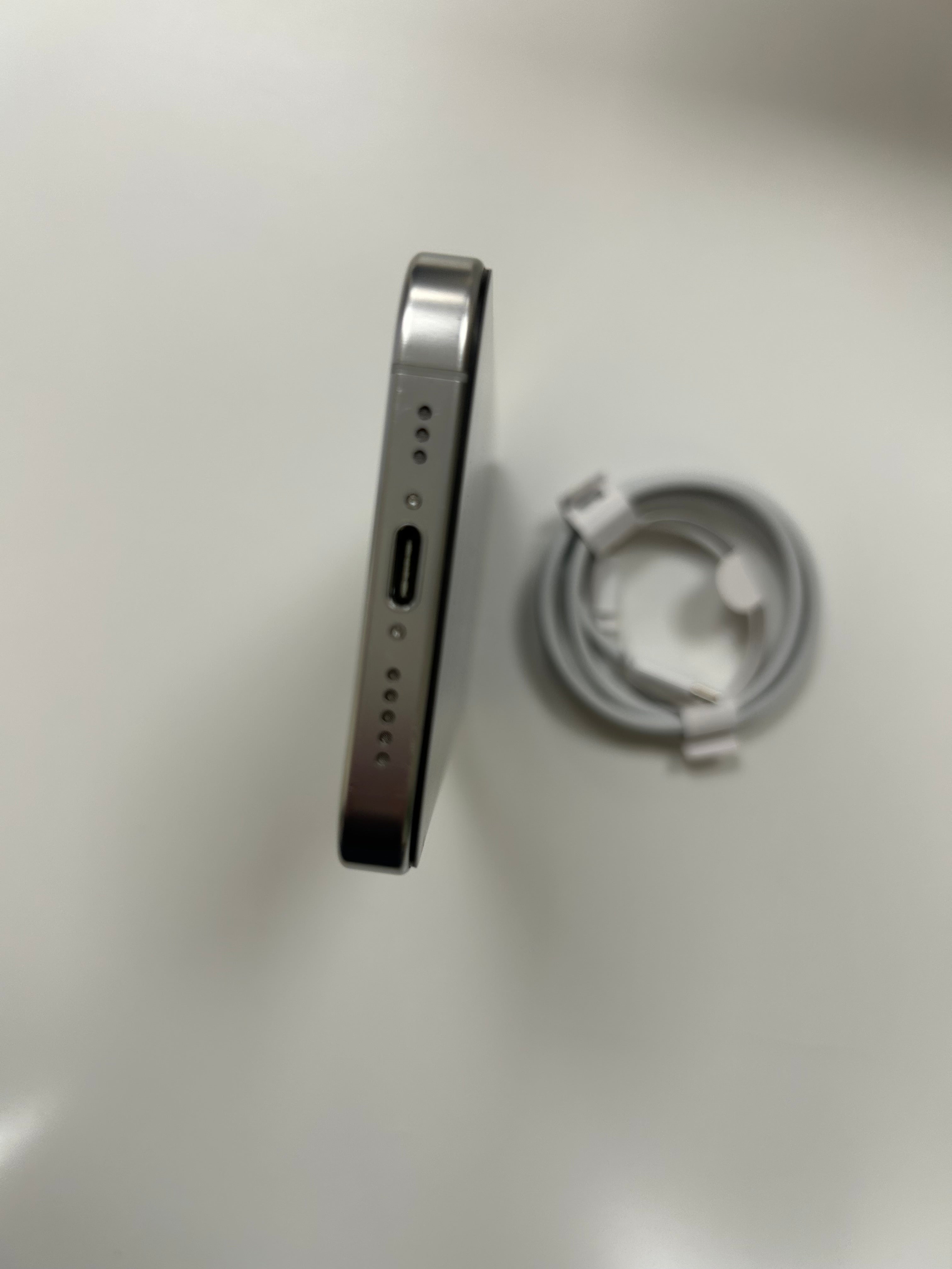 iPhone 16 Pro PANTALLA COMPATIBLE